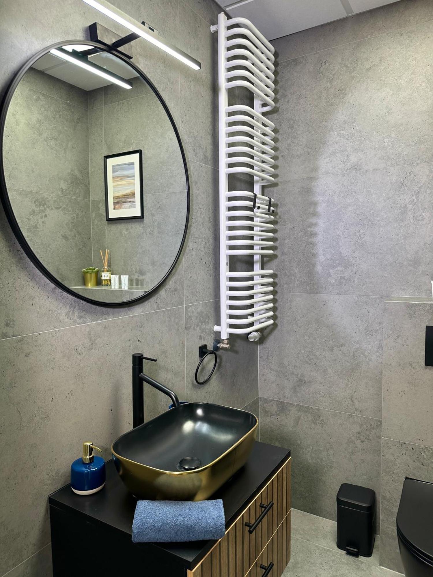 Sky Tower Apartments Varşova Dış mekan fotoğraf